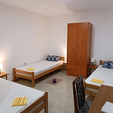 Appartamento Adamovic Pirot Esterno foto